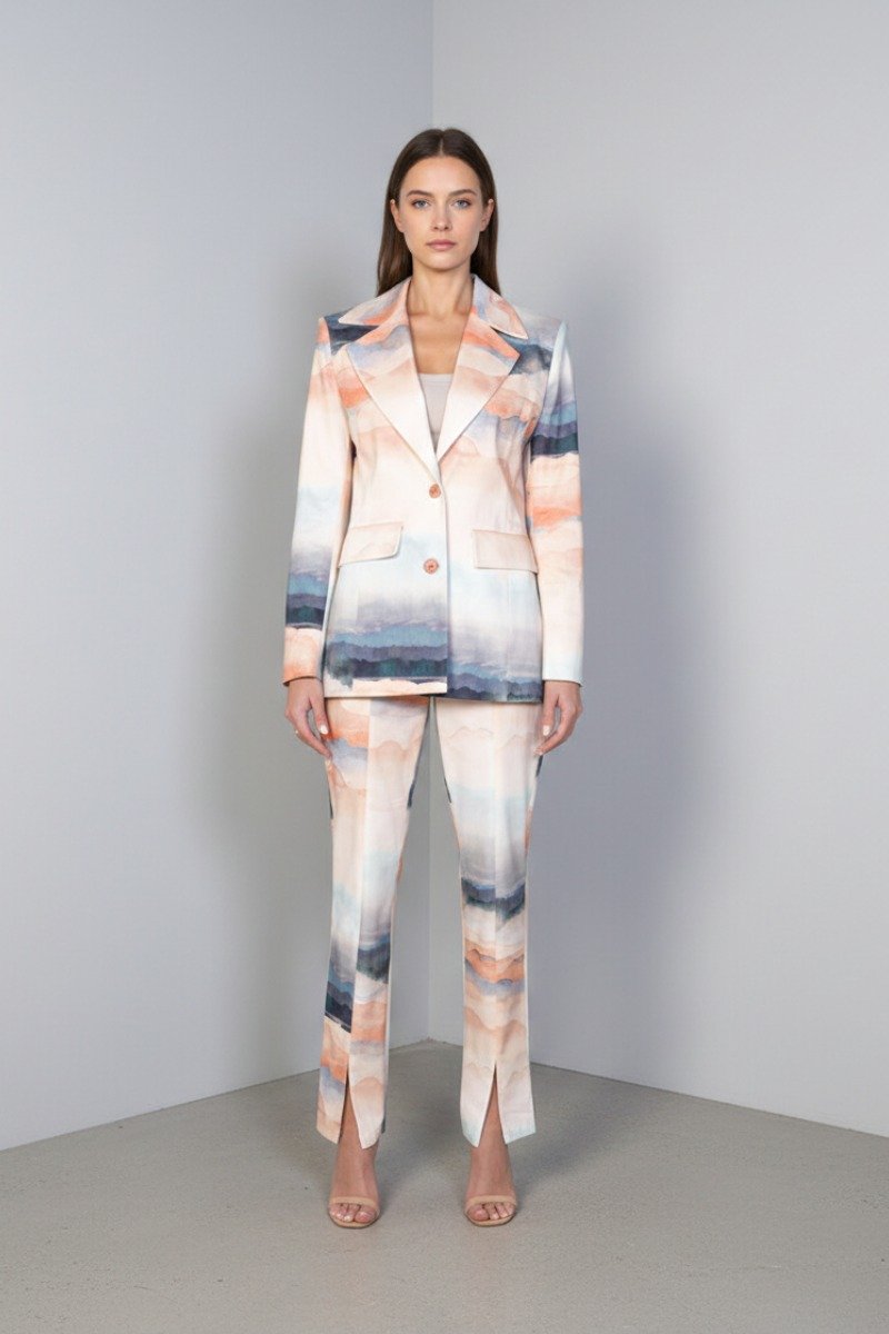 Bawełniany garnitur damski PASTEL WAVES – pastelowy garnitur damski komplet z marynarką i spodniami cygaretki