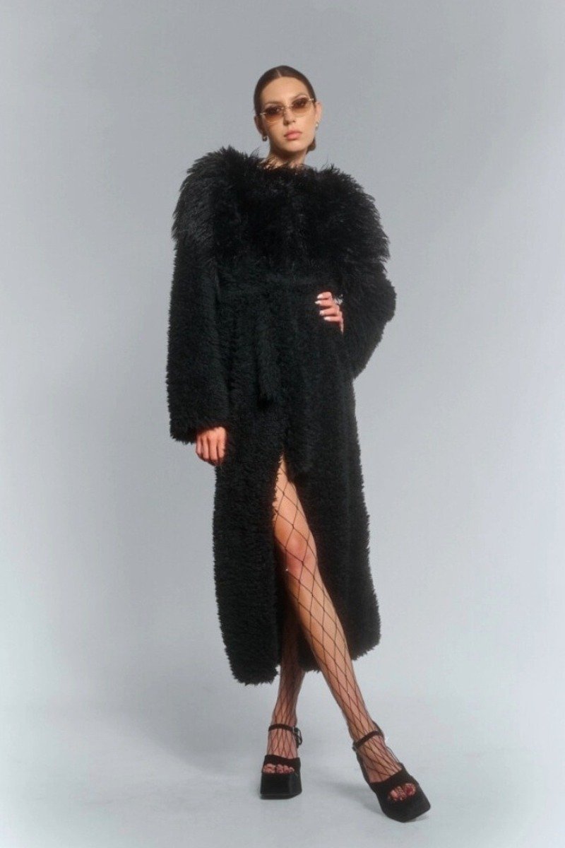 Czarne sztuczne futro SUPERSTAR